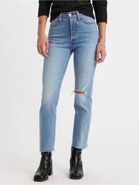 Levi’s Wedgie Straight Jeans 28 High Rise Distressed Crop Raw Hem